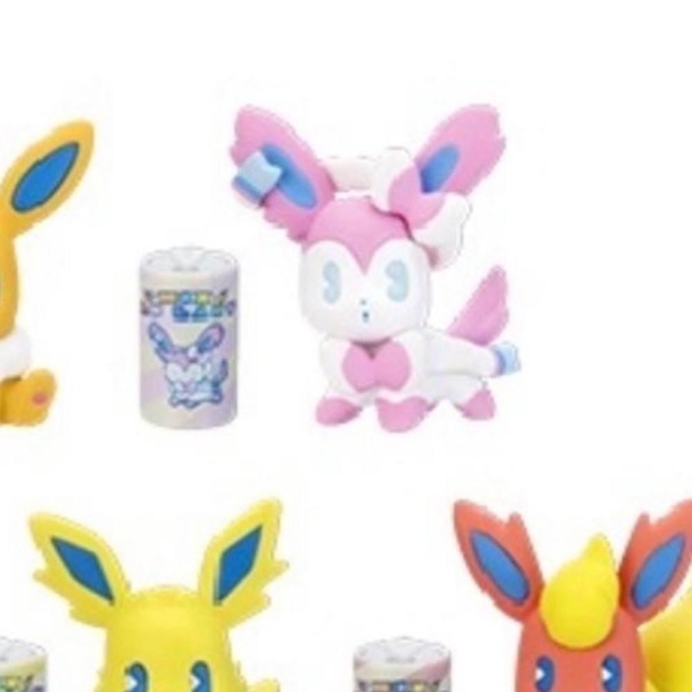 Pokémon Sylveon min figure (Japan exclusive) 2019